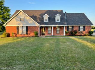 2549 Hammond Hill Rd, Senatobia, MS 38668