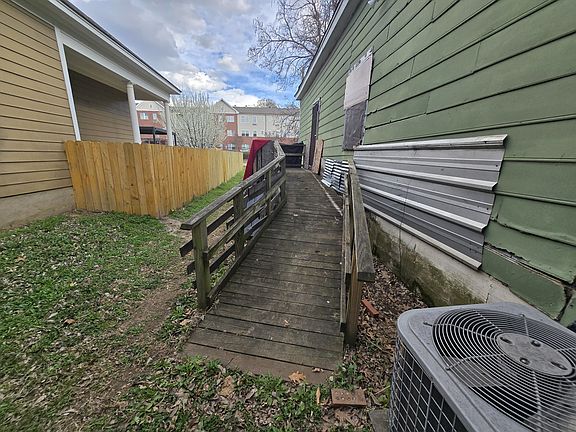 2nd image of 660 N 2nd St