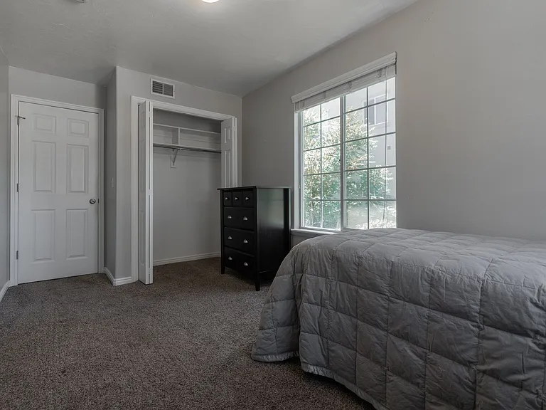 935 N University Ave #16 — Photo 14