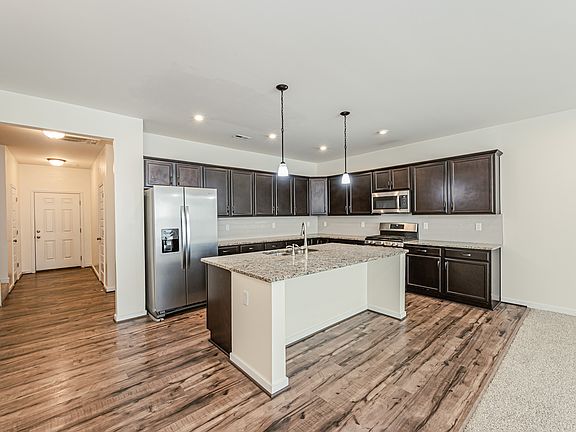 5th image of 18353 Palisades Ct