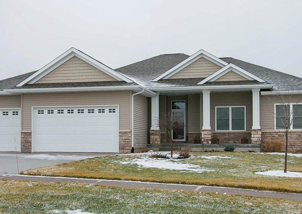 1st image of 550 Fawn Ave