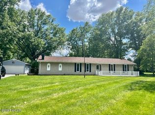 3175 Clement Dr, Lima, OH 45806