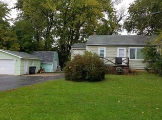 37231 N Green Bay Rd, Beach Park, IL 60087