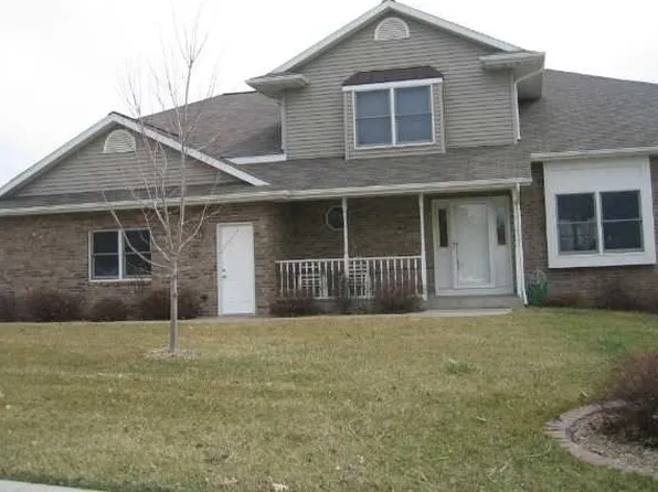 923 12th Ave, Coralville, IA 52241