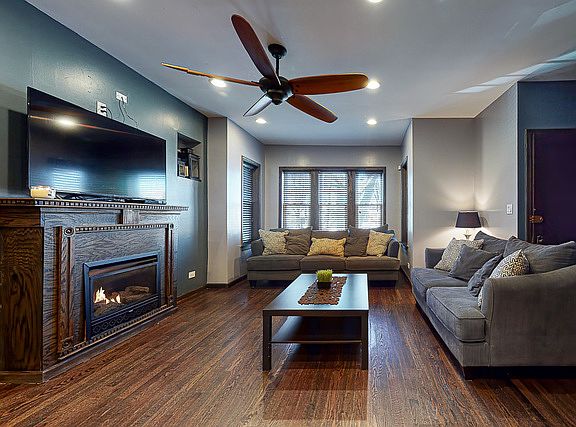 5th image of 4735 N Kostner Ave