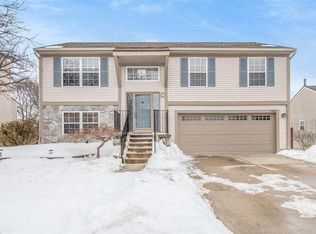 7315 Muirfield Dr, Ypsilanti, MI