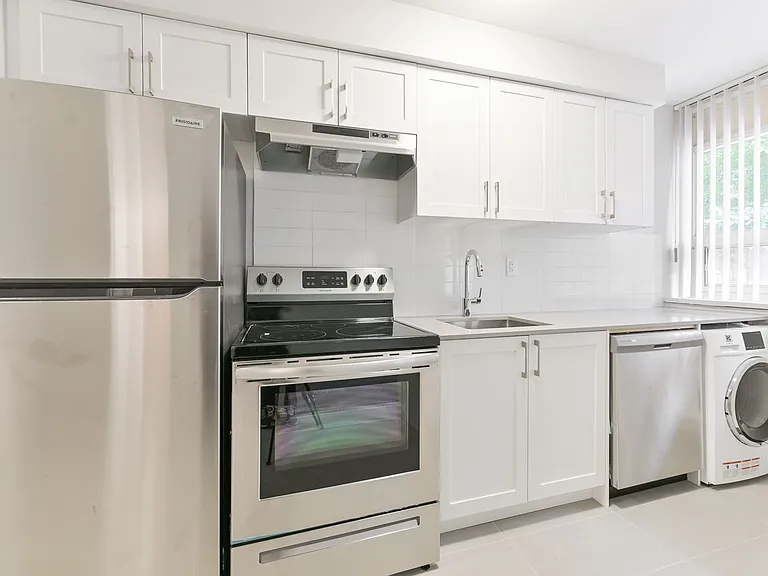 60 Gloucester St #101 — Photo 5