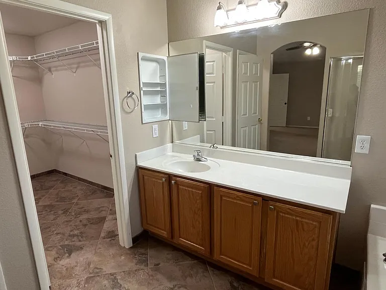 8908 Happy Stream Ave — Photo 12