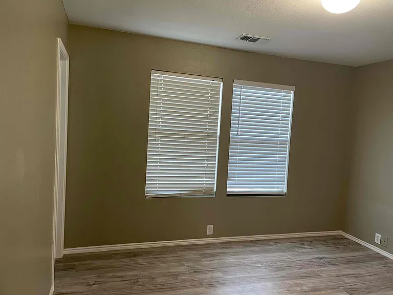 817 Greene Way — Photo 6