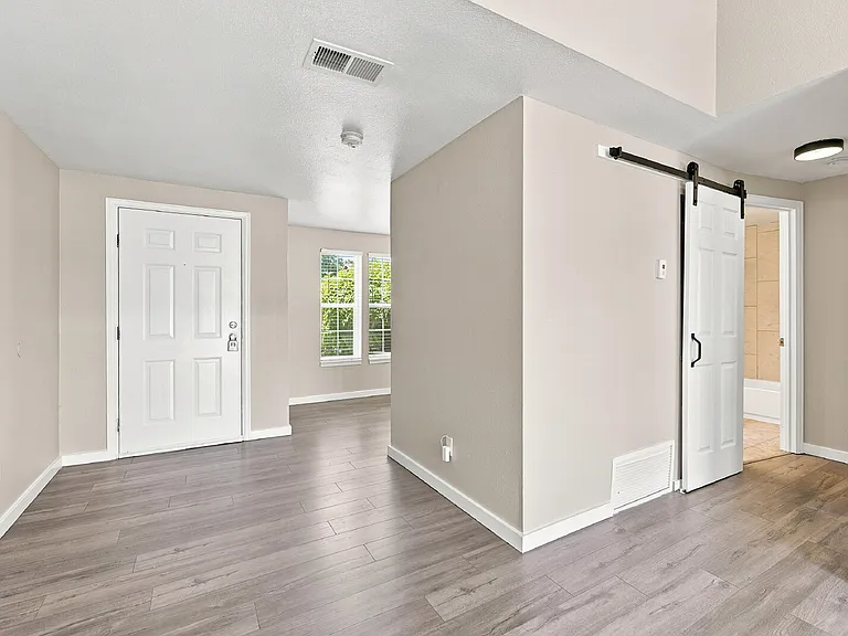 1505 S Ouray Cir #D — Photo 3
