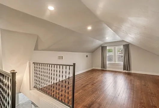 1315 S Evanston Ave — Photo 13