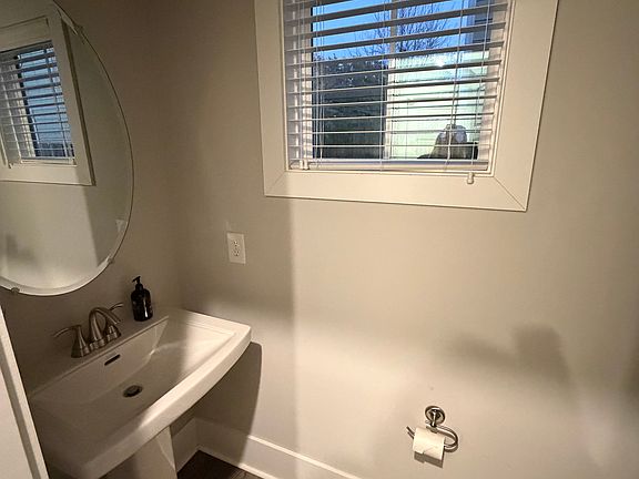 5th image of 768 Cypress Village Pl