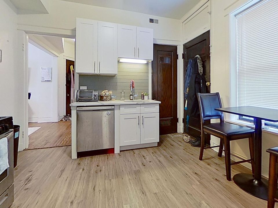 1st image of 1950 W Belle Plaine Ave #2