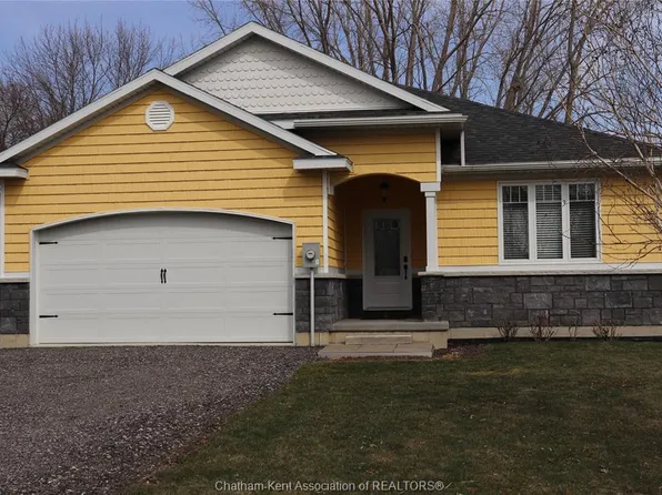 27 Wolfe St, Chatham Kent, ON N0P 1A0