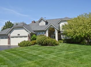 2125 Birchwood Ct S, Buffalo Grove, IL