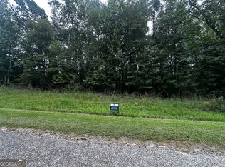 55 Ground Hog Dr, Greenville, GA 30222