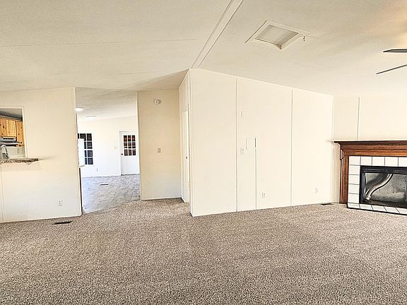 3rd image of 137 W 2nd St