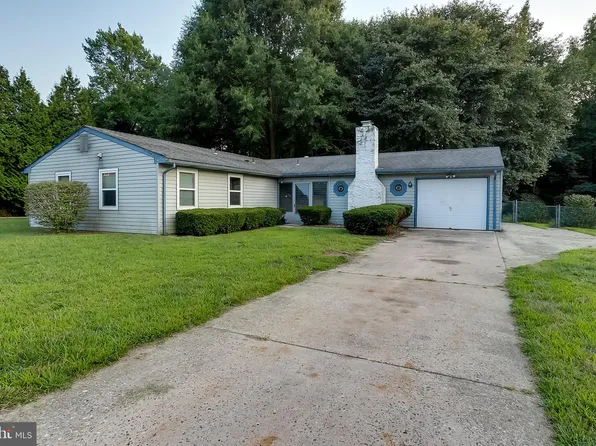 407 White Pine Ct, Pemberton, NJ 08068