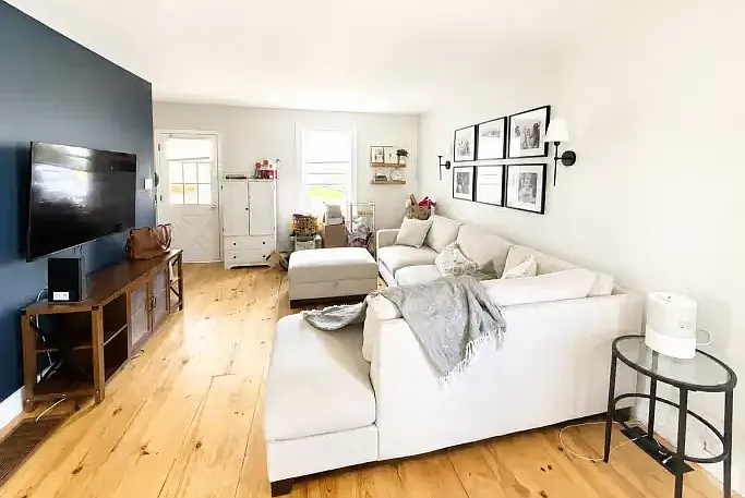427 Pine St E #1A — Photo 1