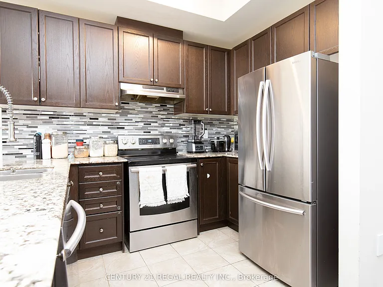 43 Tollgate St #UPPER — Photo 14