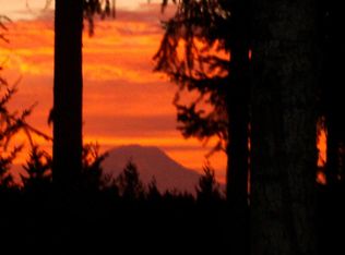 41 N Beaver Pl S, Hoodsport, WA 98548