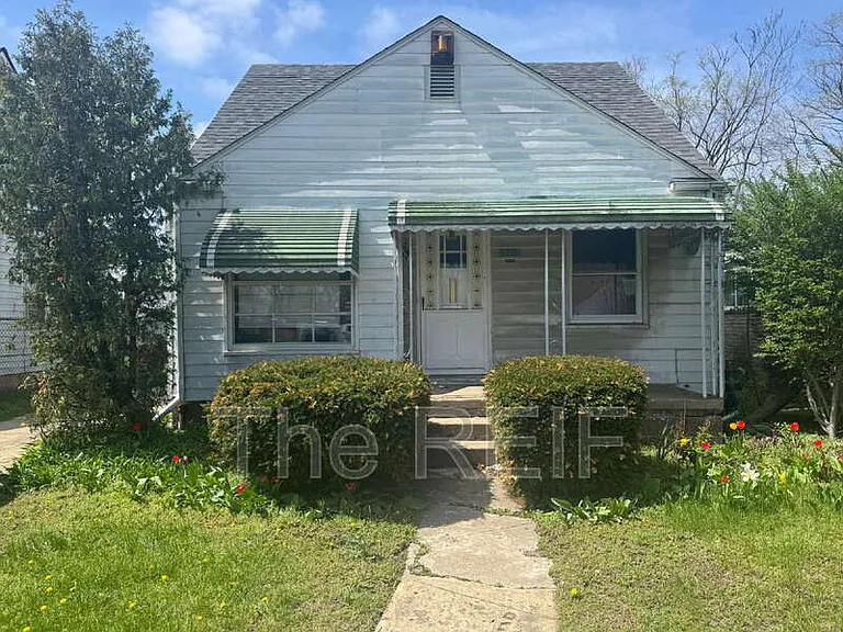 20009 Wisconsin St — Photo 1