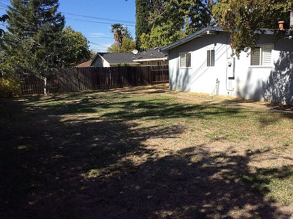 3rd image of 8824 Jonnie Way