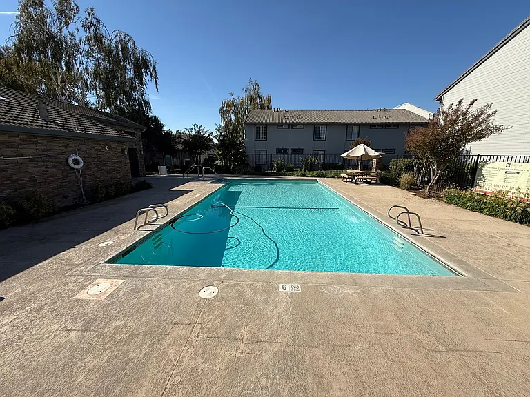 3937 Dale Rd #B — Photo 23