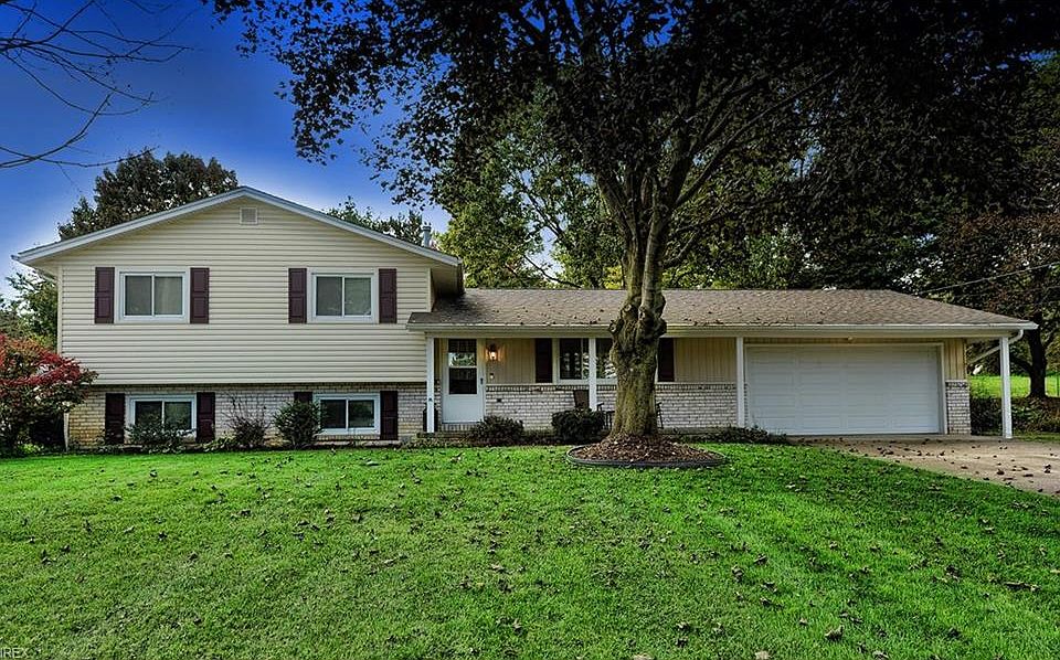1st image of 1242 Meadowlark Dr