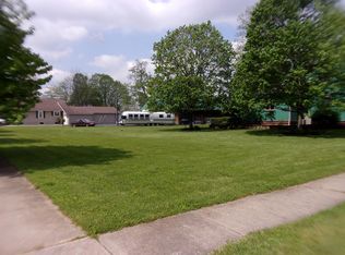 Lock St, Waverly, OH 45690