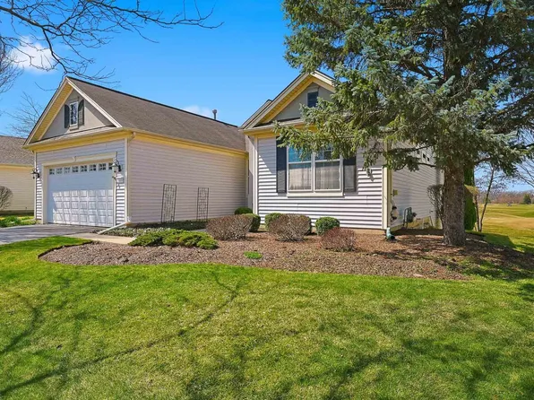 12853 Cold Springs Dr, Huntley, IL 60142