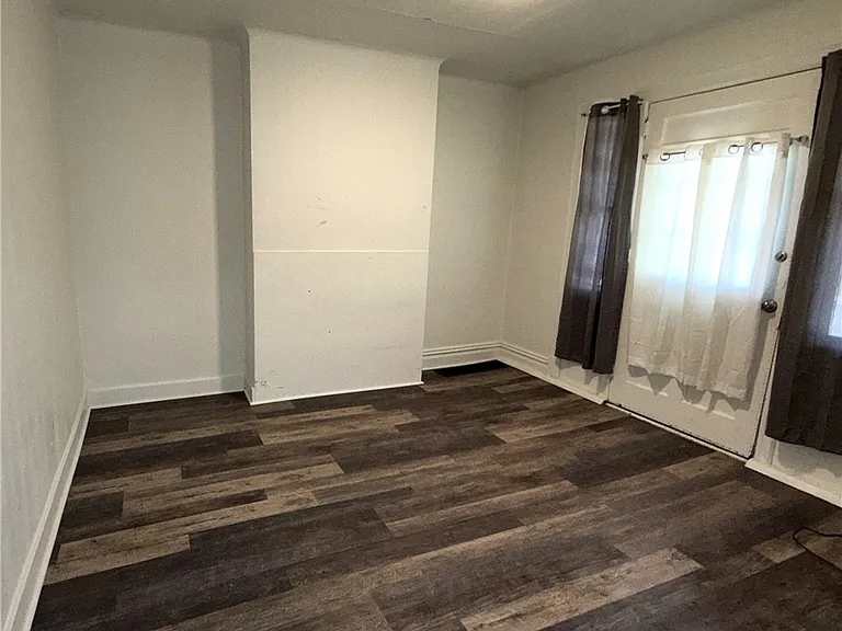 159 Kendall Ave #1 — Photo 4