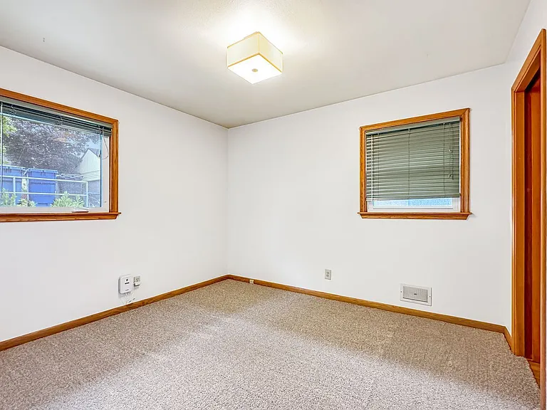 4541 Bloomington Ave — Photo 10