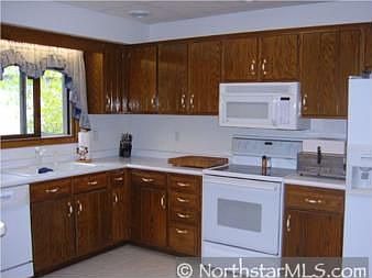 Spacious Kitchen with New upgraded appliances! 