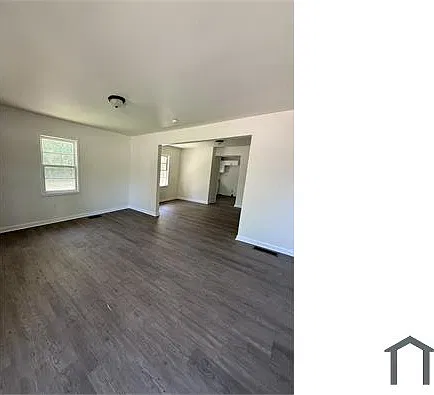 3 bed, 1015 sqft, $700 — Photo 3