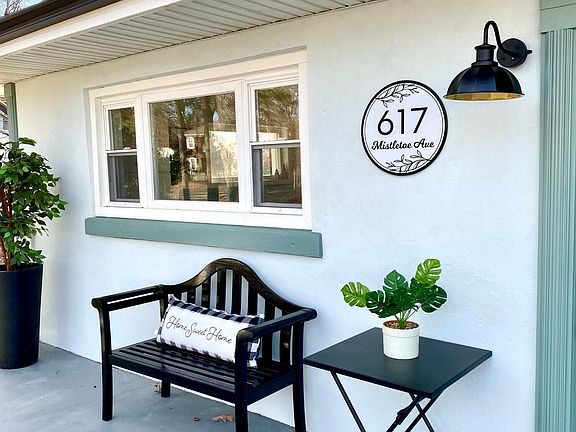 3rd image of 617 Mistletoe Ave