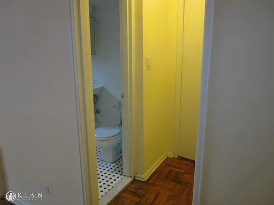 Rented by Kian Realty | media 9