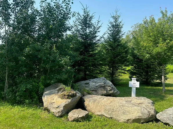 19 Stags Leap Lane, Wilmington, VT 05363