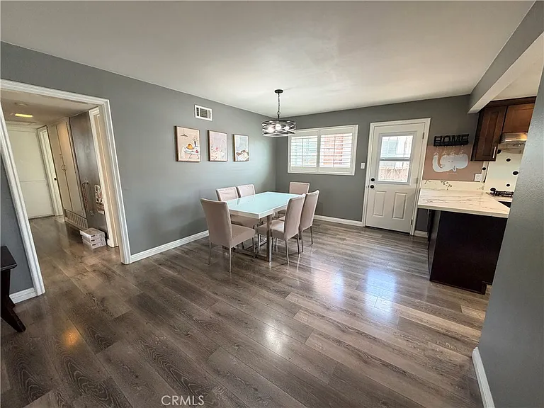 2139 W 160th St — Photo 3