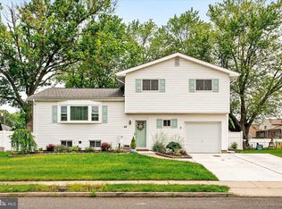 44 Rolling Ln, Hamilton, NJ 08690