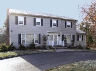 530 Glen Ridge Dr S, Bridgewater, NJ 08807