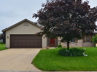 1541 Avon Pl, Huntington, IN 46750