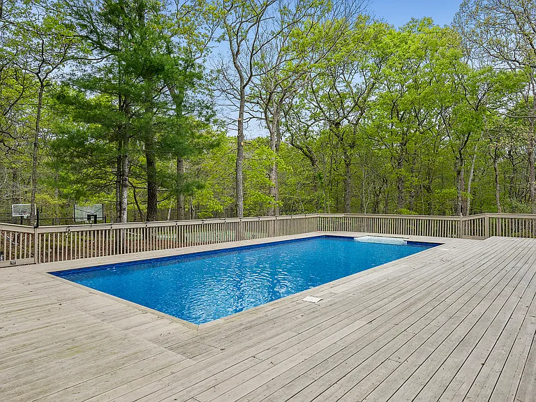 23 Laurel Hill Ln — Photo 17