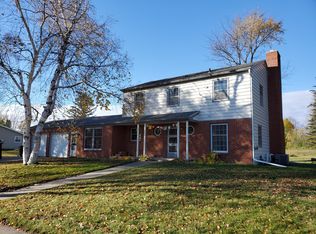 1319 N Park St, Fergus Falls, MN 56537