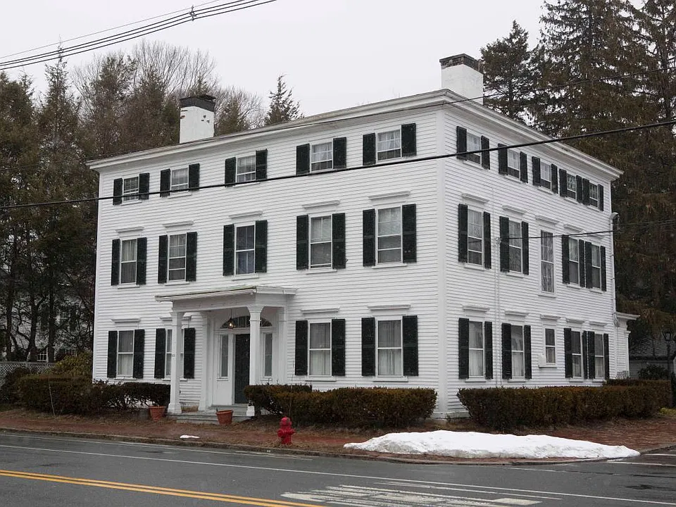 260 High St