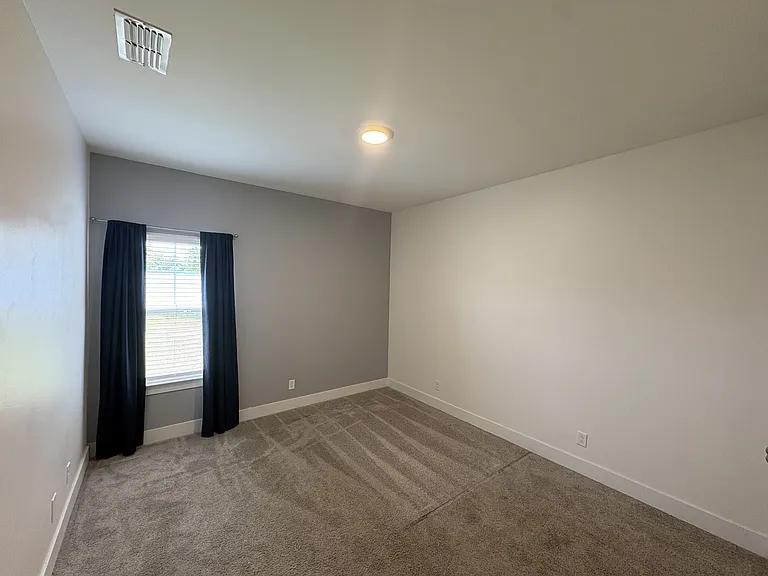 5823 Bear Trl — Photo 8