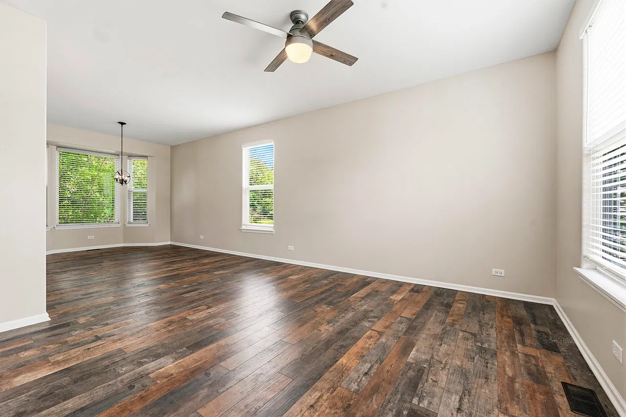4 bed, 2.5 bath, 2462 sqft, $3,000 — Photo 4