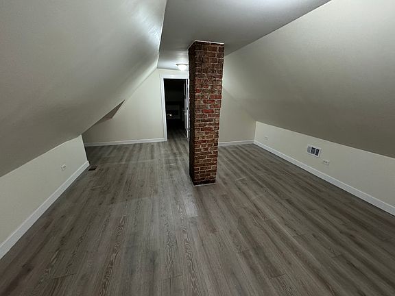 5th image of 111 S 10th Ave #2