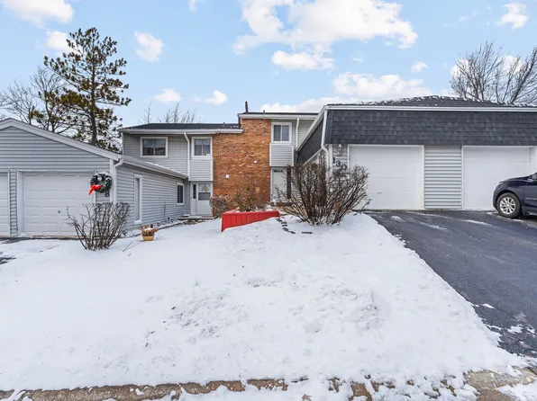 130 Jerome Ln, Bolingbrook, IL 60440