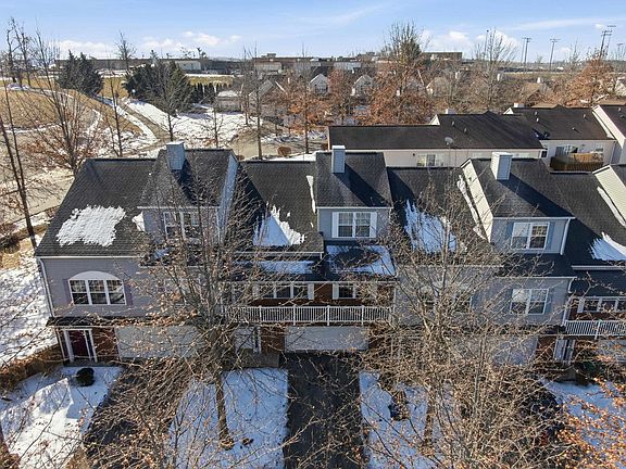 3rd image of 380 Oaktree Blvd